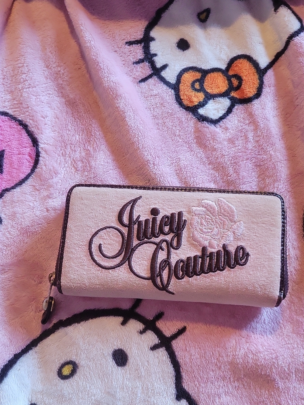 Juicy Couture Light Pink Embroidered Flower Wallet